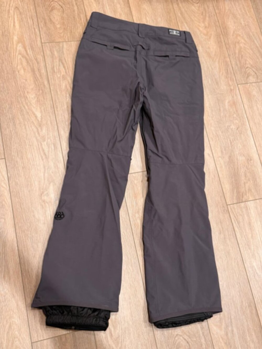 686 Gray Snowboarding Pants - Picture 3 of 4
